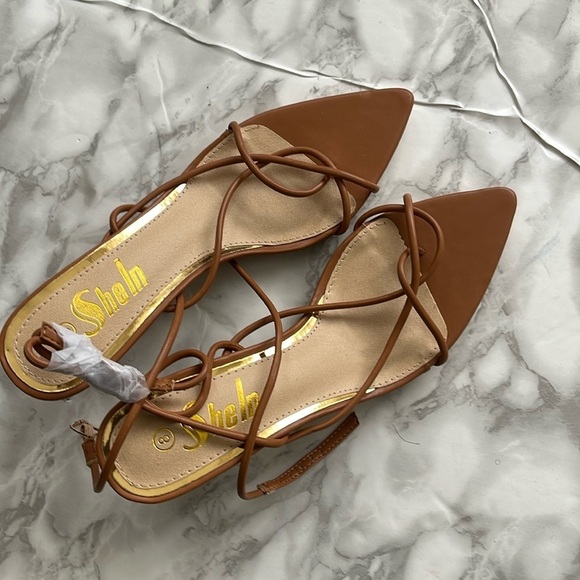 Pointy Toe Ankle Closure Thong Heeled Sandals - Picture 2 of 4